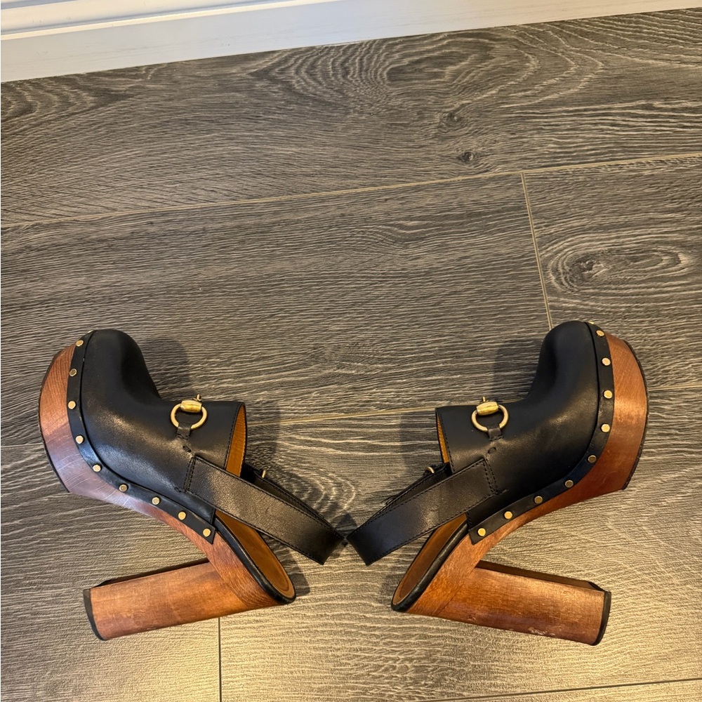 Black Leather Women’s Clogs - Picture 5 of 10